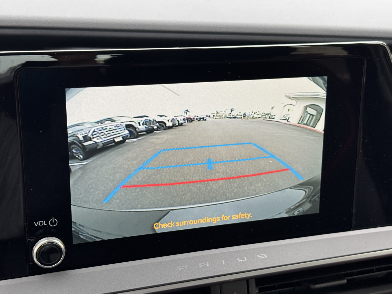 New 2027 Toyota Prius Plug-In Hybrid FWD image 6