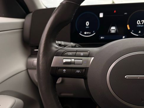 Used 2024 Hyundai Kona Limited image 27