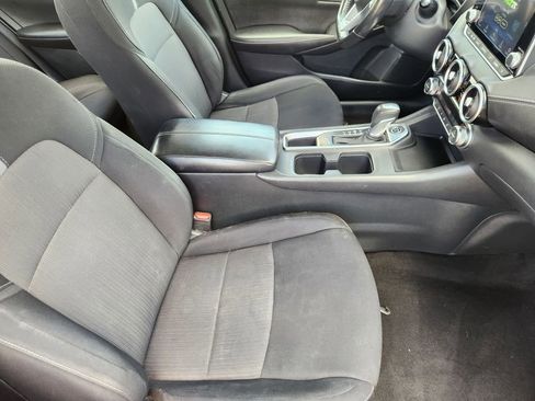 Used 2021 Nissan Sentra SV FWD image 14