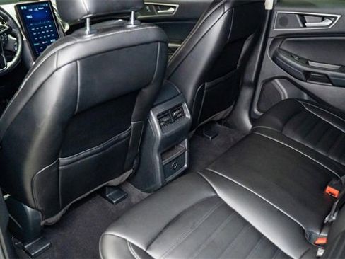 Used 2021 Ford Edge SEL image 14