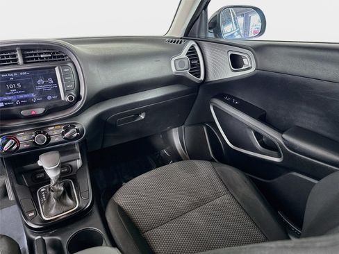 Certified 2022 Kia Soul LX FWD image 22