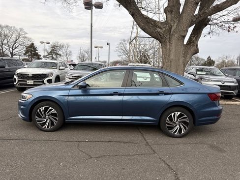 Used 2021 Volkswagen Jetta SEL image 5