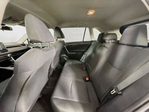 Used 2020 Toyota RAV4 LE FWD image 28