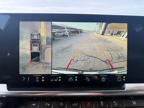 Used 2022 GMC Sierra 1500 SLT image 13