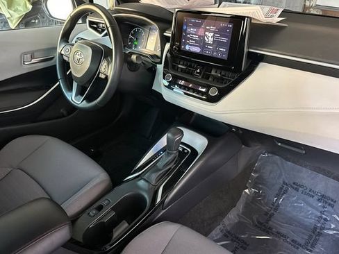 Used 2024 Toyota Corolla SE FWD image 15