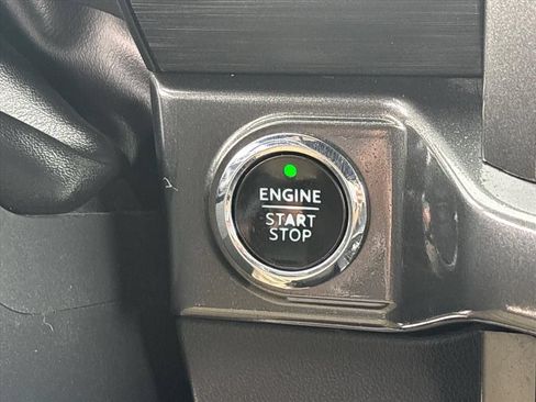 Used 2022 Ford F150 XLT w/ Equipment Group 302A High AWD/4WD image 32