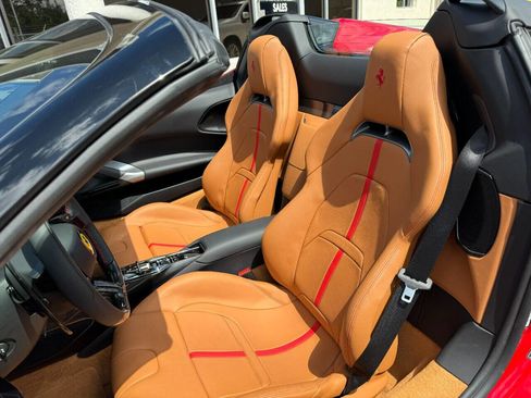 Used 2024 Ferrari SF90 Spider image 27