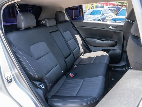 Used 2020 Kia Sportage LX FWD image 23