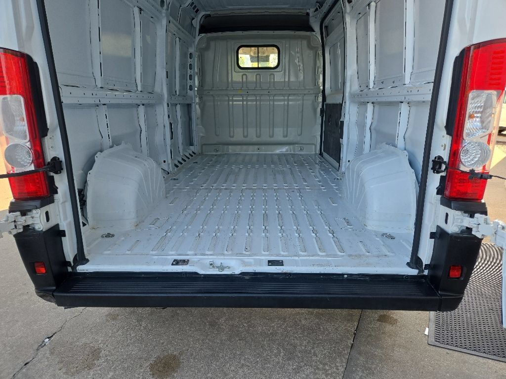 Used 2025 RAM ProMaster 2500 w/ Convenience Group FWD image 89
