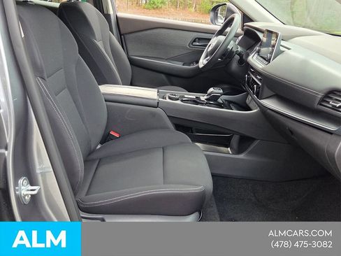 Used 2023 Nissan Rogue S AWD/4WD image 16