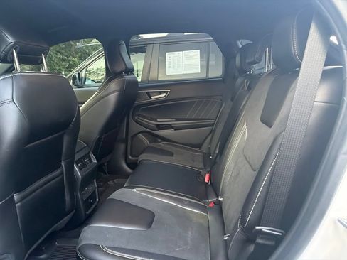 Used 2022 Ford Edge ST AWD/4WD image 8