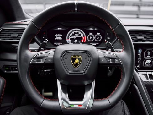 Used 2021 Lamborghini Urus image 56