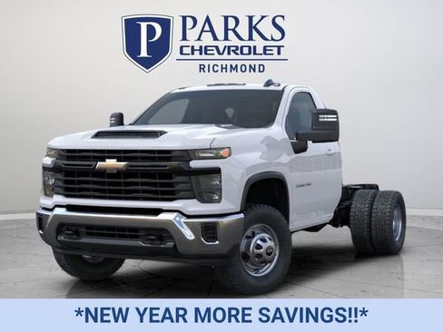 New 2025 Chevrolet Silverado 3500 W/T w/ WT Convenience Package image 8