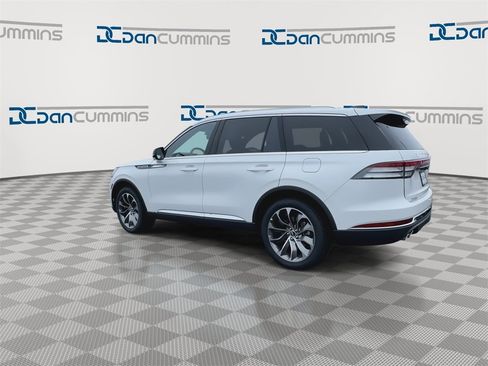New 2026 Lincoln Aviator Reserve image 6