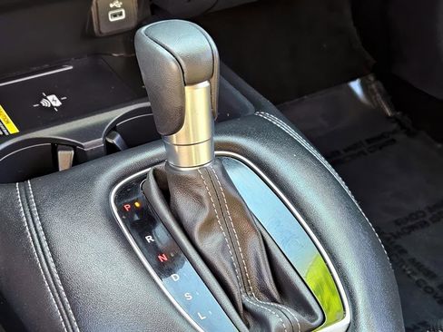 Used 2024 Honda HR-V EX-L image 24