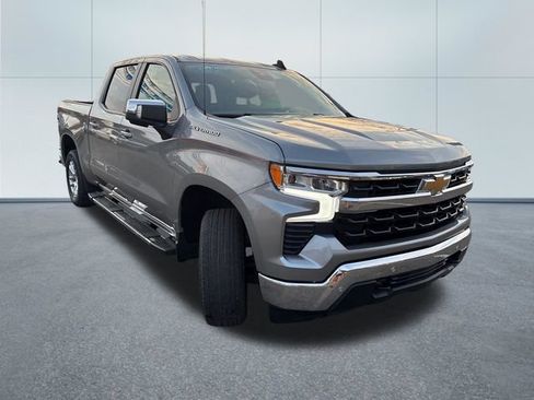Used 2024 Chevrolet Silverado 1500 LT w/ Safety Package AWD/4WD image 5