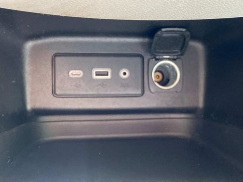 Used 2022 Chevrolet Equinox LS w/ LS Convenience Package FWD image 26