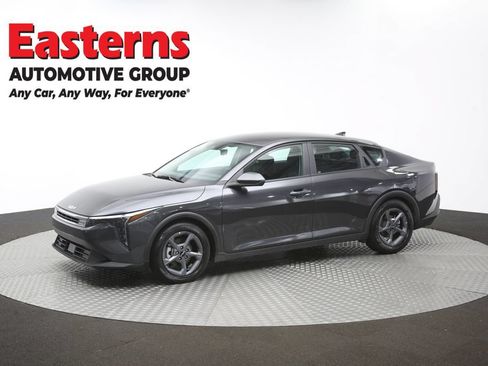 Used 2025 Kia K4 LXS FWD image 56
