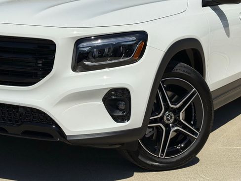 New 2026 Mercedes-Benz GLB 250 image 3