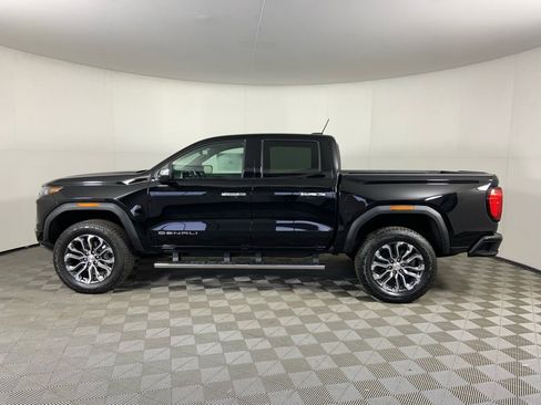 Used 2026 GMC Canyon Denali image 6