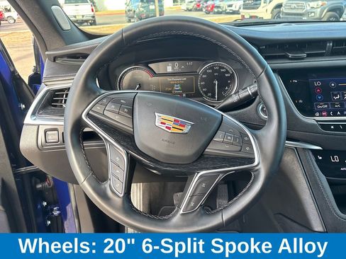 Used 2025 Cadillac XT5 Premium Luxury image 15
