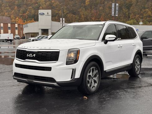 Used 2022 Kia Telluride EX image 2