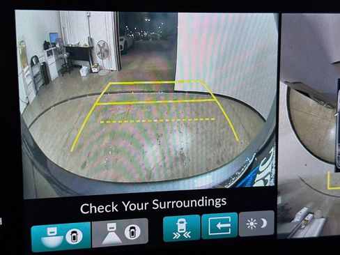 Used 2025 Honda Pilot Elite image 17