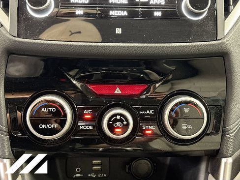 Used 2022 Subaru Forester Limited AWD/4WD image 17