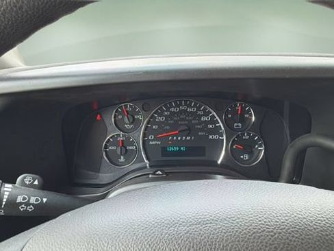 Used 2025 GMC Savana 2500 w/ Driver Convenience Package RWD image 18