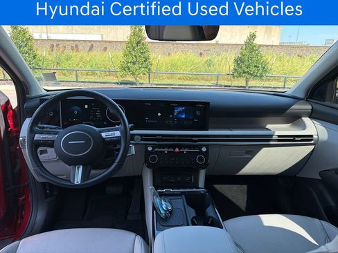 Certified 2025 Hyundai Tucson Limited AWD/4WD image 15