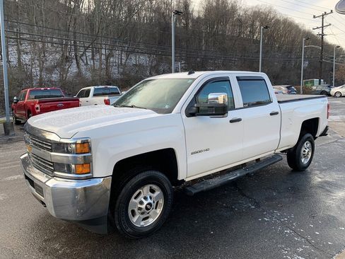 Used 2015 Chevrolet Silverado 2500 LT image 8