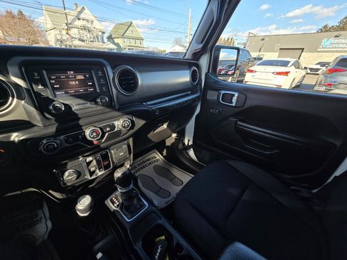 Used 2021 Jeep Wrangler Unlimited Sport w/ Dual Top Group image 11