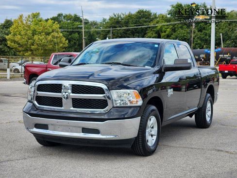 Used 2023 RAM 1500 Classic SLT w/ Trailer & Traction Group image 3