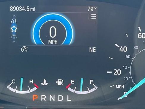 Used 2020 Ford Escape SE image 22