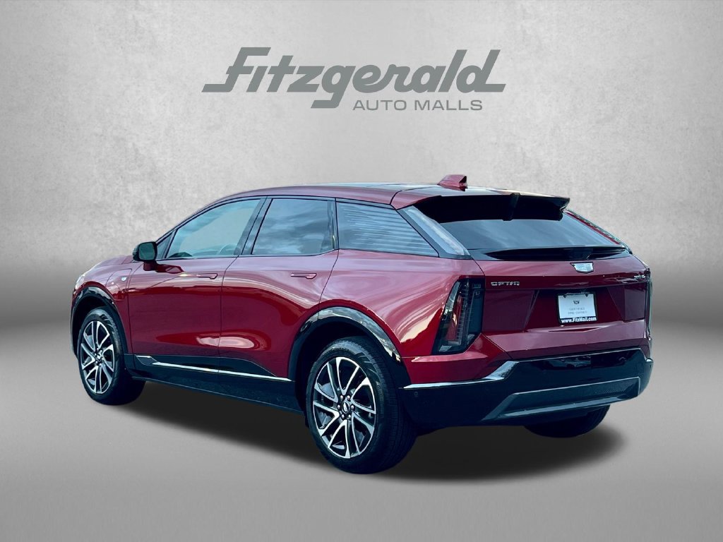 Used 2025 Cadillac Optiq Sport 2 w/ LPO, Floor Liner Package AWD/4WD image 10