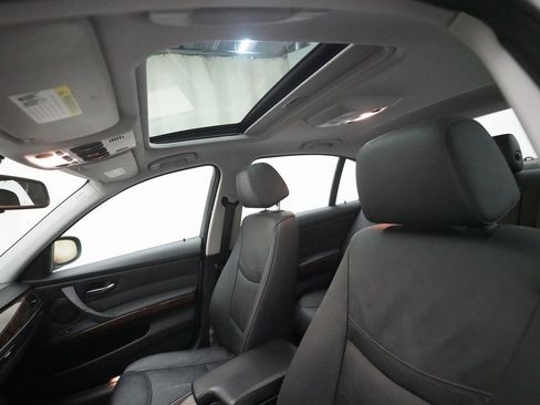 Used 2009 BMW 328i xDrive Sedan image 30