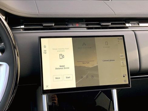 New 2026 Land Rover Range Rover Long Wheelbase SE image 6