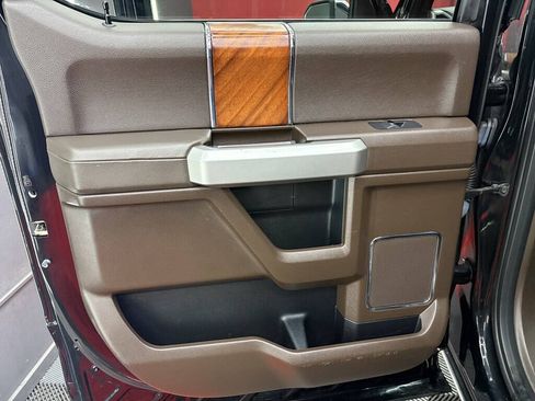 Used 2018 Ford F150 King Ranch w/ Equipment Group 601A Luxury AWD/4WD image 10