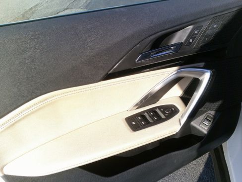 Used 2023 BMW X1 xDrive28i image 18