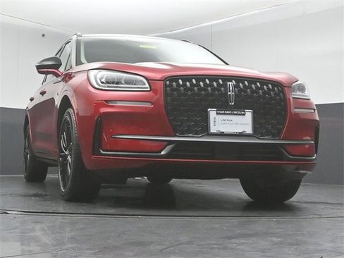 Certified 2023 Lincoln Corsair Reserve w/ Equipment Group 201A image 38