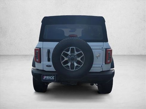 Used 2023 Ford Bronco Badlands image 7