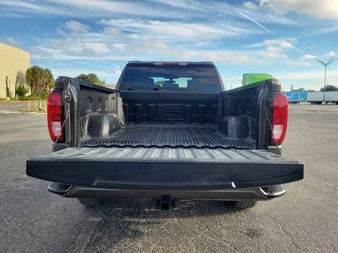 Used 2019 GMC Sierra 1500 Elevation w/ Elevation Value Package image 7