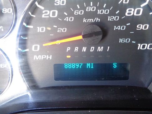 Used 2017 Chevrolet Express 3500 LT w/ LT Preferred Equipment Group RWD image 33