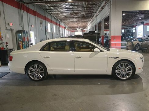 Used 2016 Bentley Flying Spur W12 AWD/4WD image 6