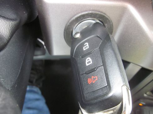 Used 2025 Ford F150 XLT w/ Equipment Group 301A Standard AWD/4WD image 18