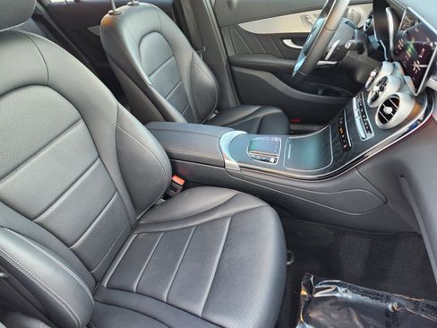 Used 2023 Mercedes-Benz GLC 300 4MATIC Coupe image 13