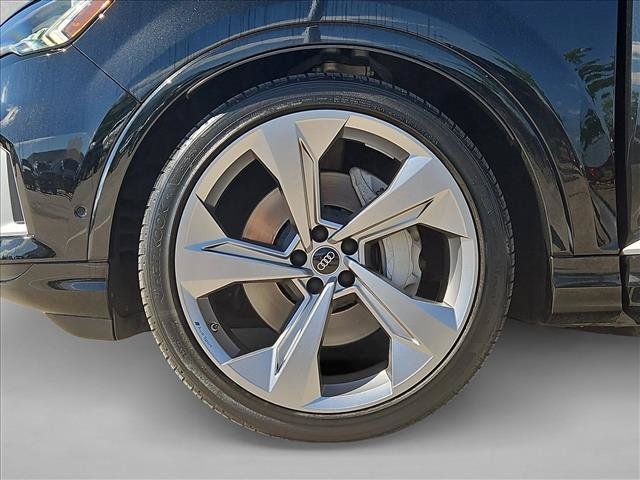 Used 2022 Audi Q7 3.0T Prestige w/ Prestige Package AWD/4WD image 24