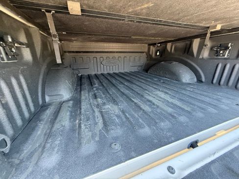 Used 2017 Ford F150 Platinum w/ Equipment Group 701A Luxury AWD/4WD image 33