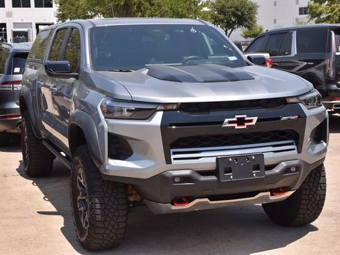 Used 2026 Chevrolet Colorado ZR2 AWD/4WD image 4