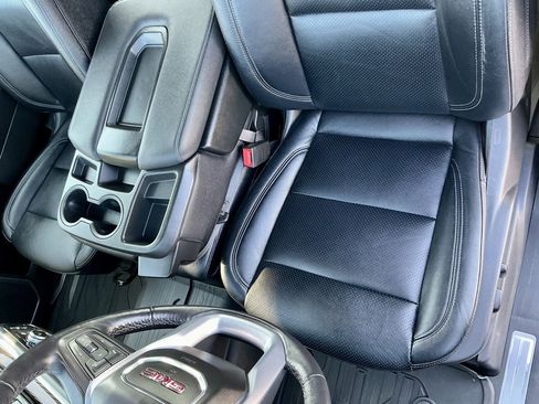 Used 2022 GMC Sierra 1500 Elevation w/ LPO, Elevation Black Package image 40